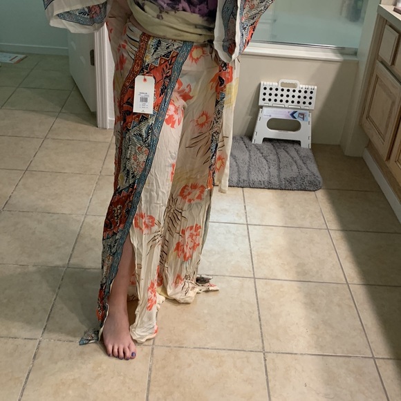Billabong matching kimono and tulip pant set - Picture 10 of 11